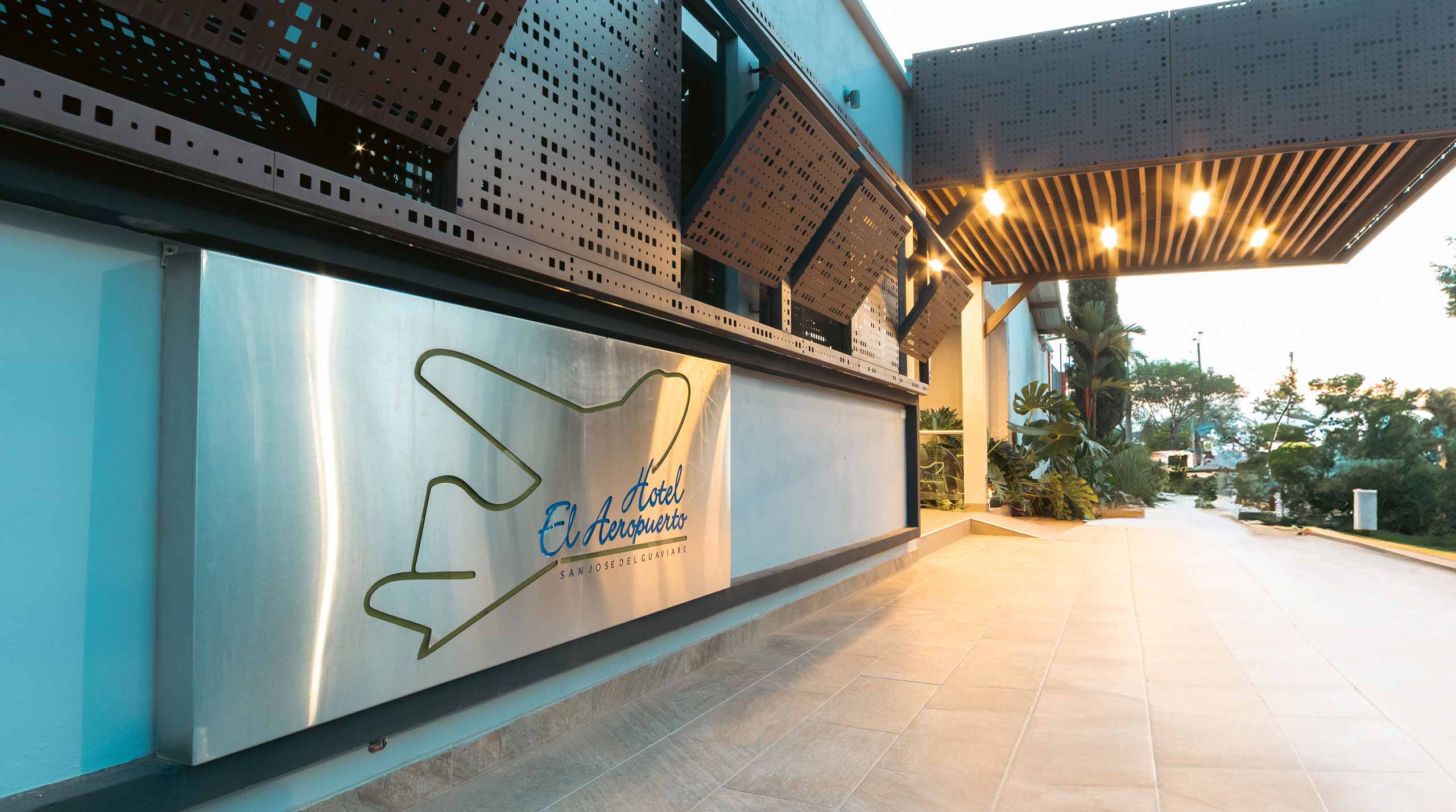 img_hotel_fachada